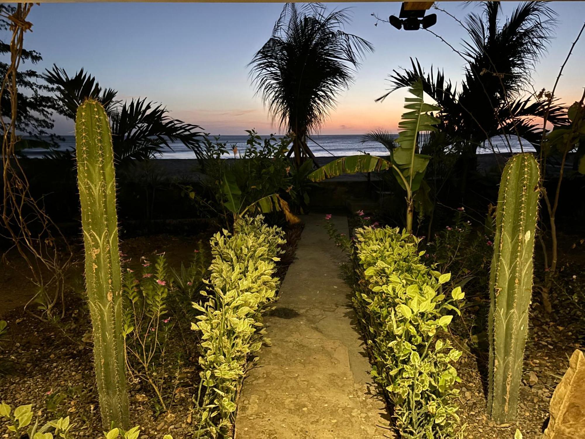 Stella Mar Oceanfront Hotel Popoyo Extérieur photo