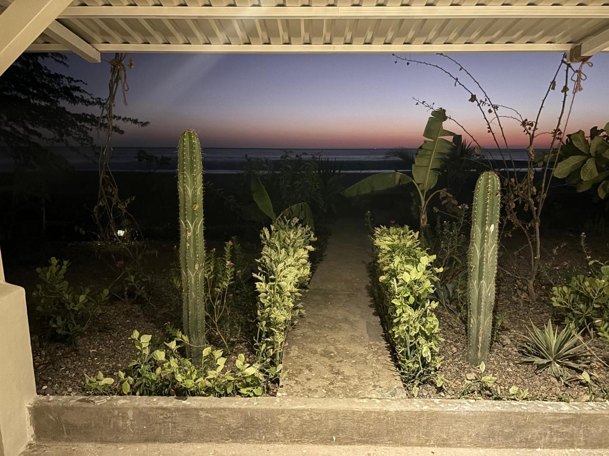 Stella Mar Oceanfront Hotel Popoyo Extérieur photo