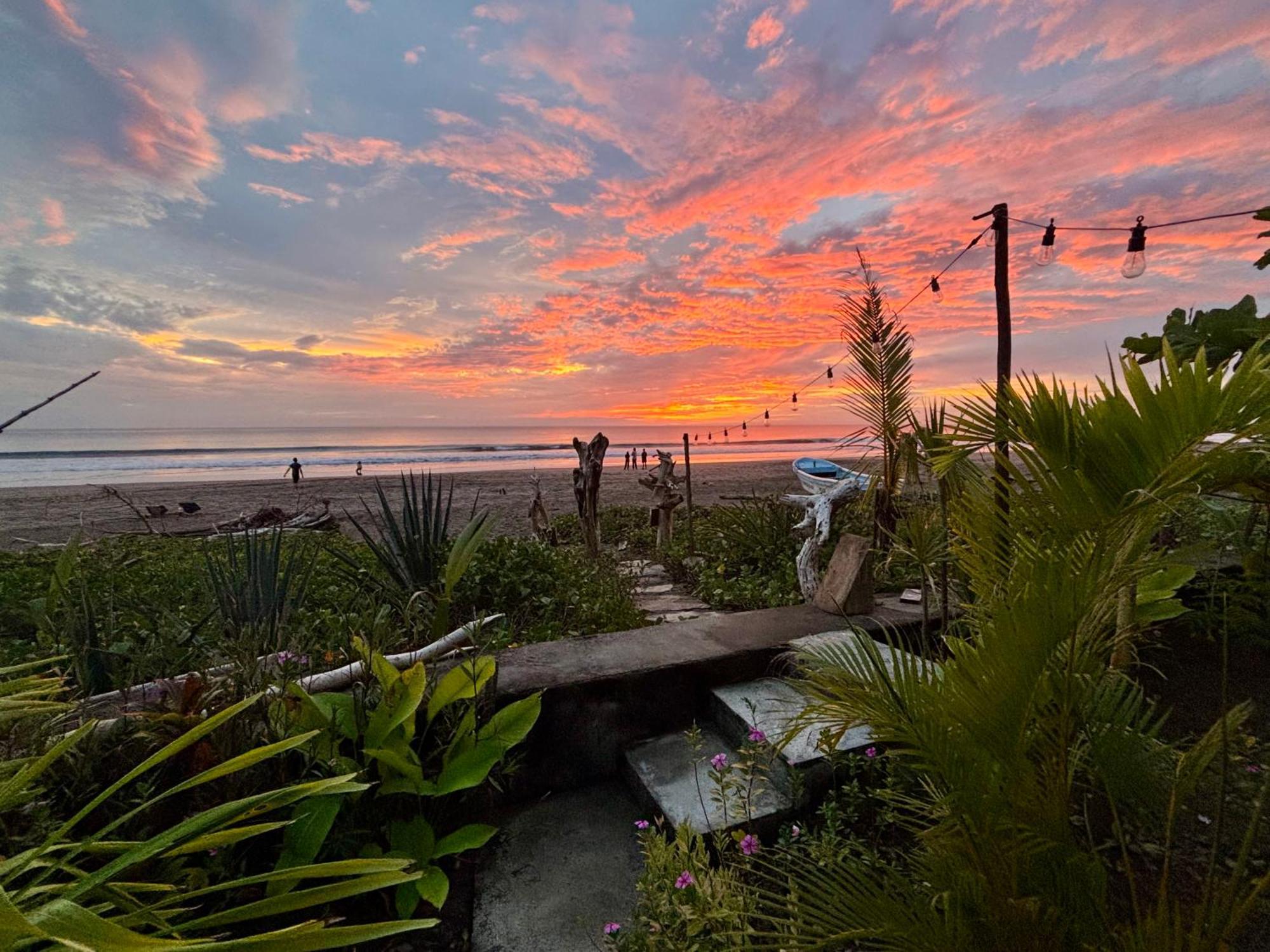 Stella Mar Oceanfront Hotel Popoyo Extérieur photo